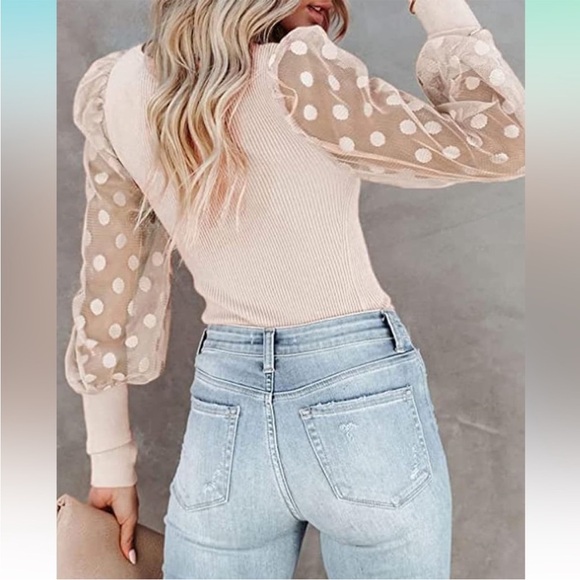 NWOT Biege Ribbed Polka Dot Sleeve Bodysuit - Picture 2 of 2